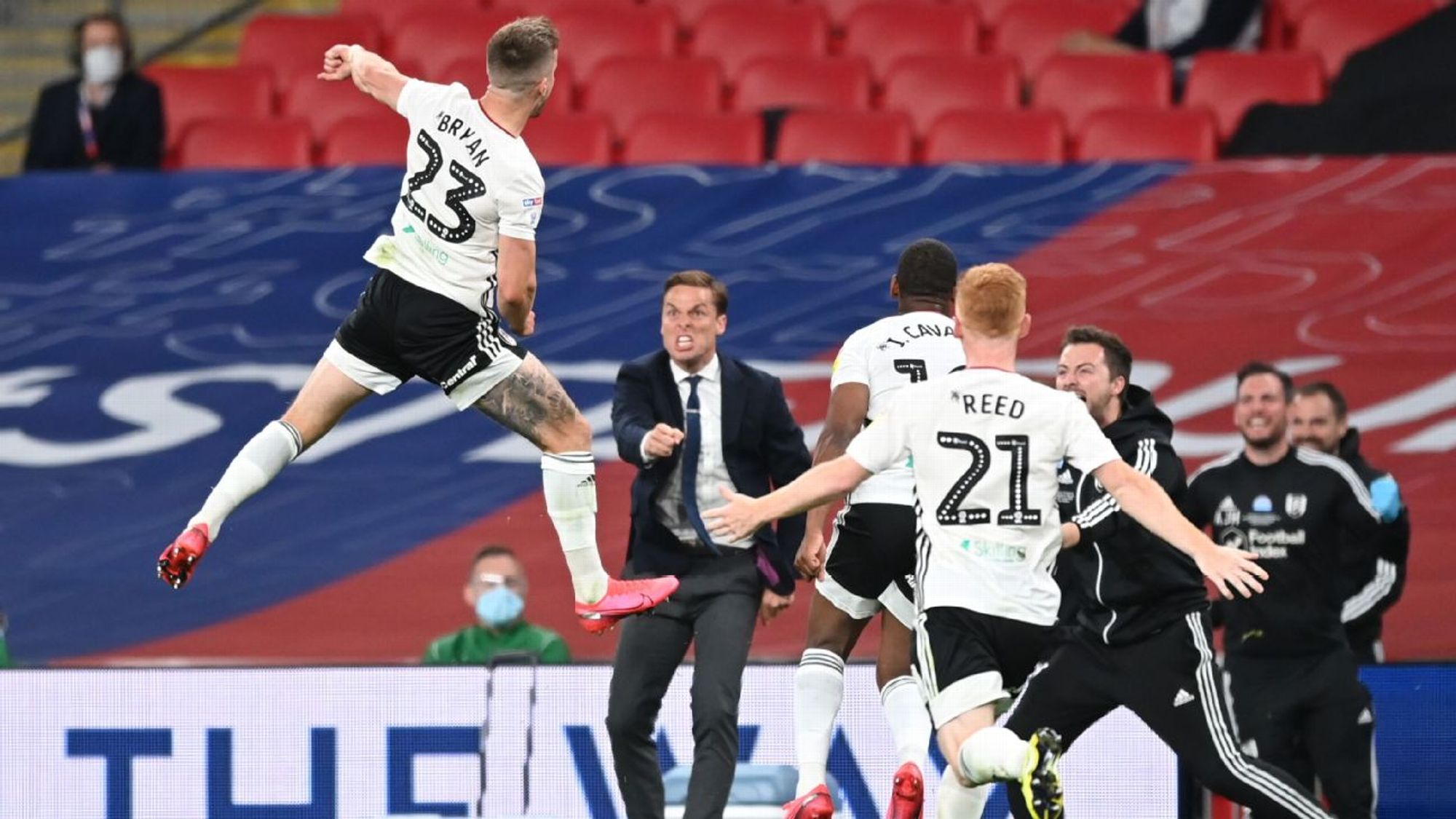 也暴露了太 也暴露了太